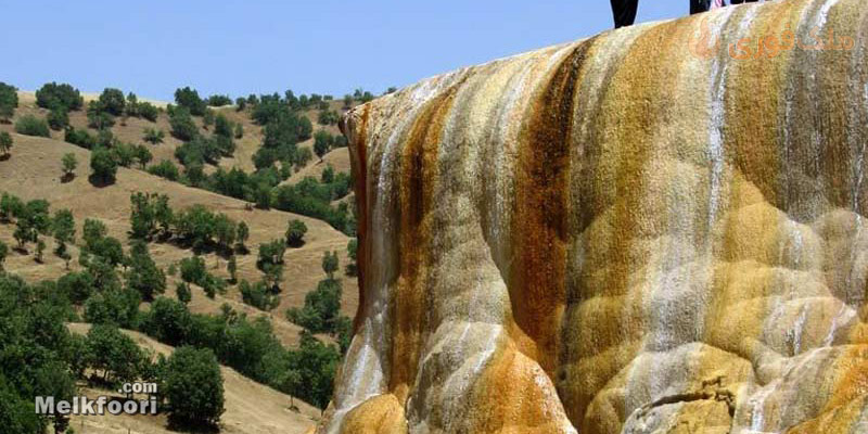 چشمه ی آب معدنی پلکانی سنگرود